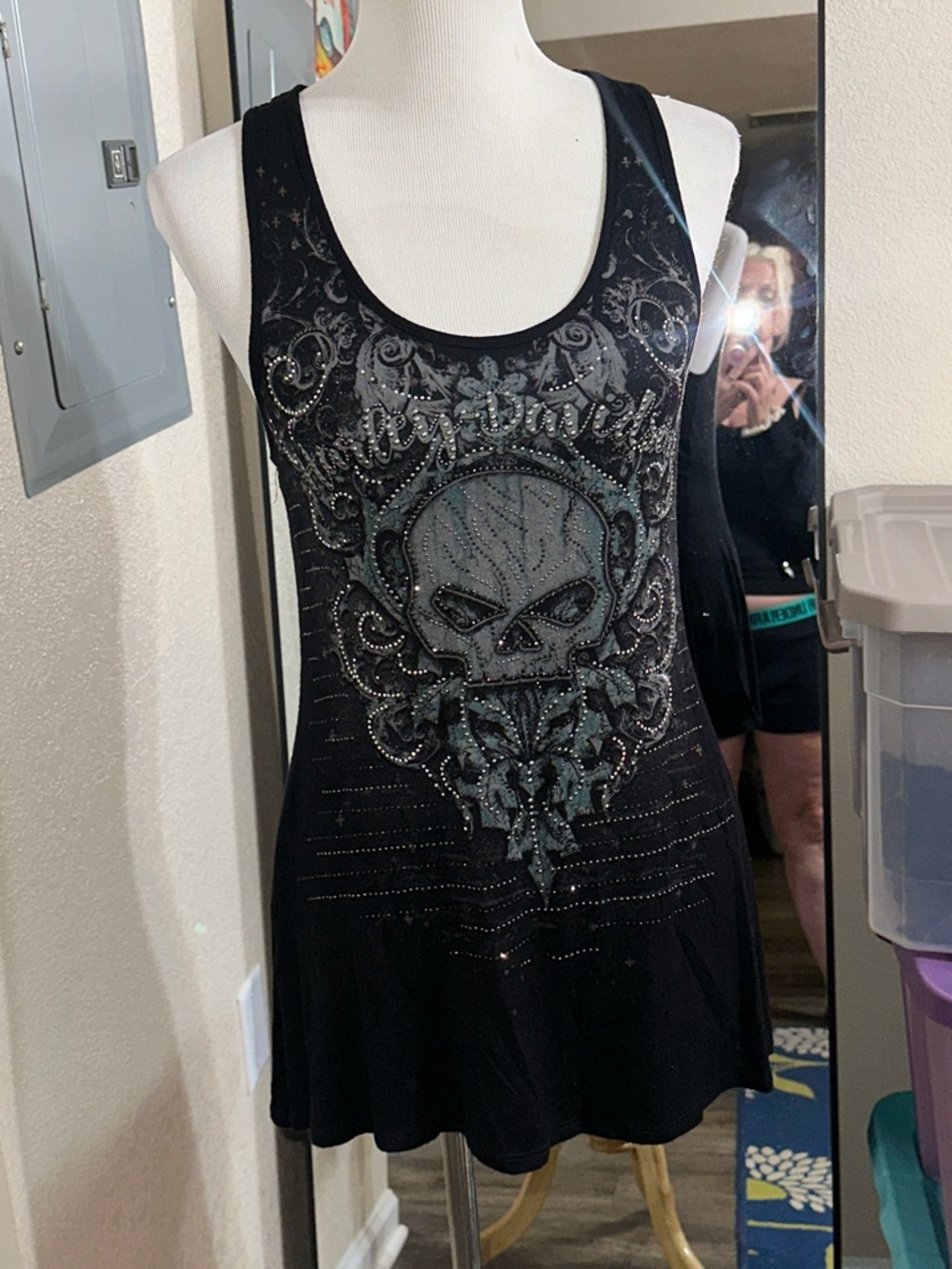 Size small. Harley Davidson worn once Black Studded Skull Tank Top -  Women
